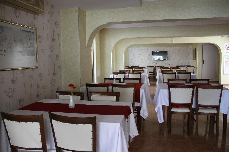 Saturn Hotel Кушадасы Экстерьер фото